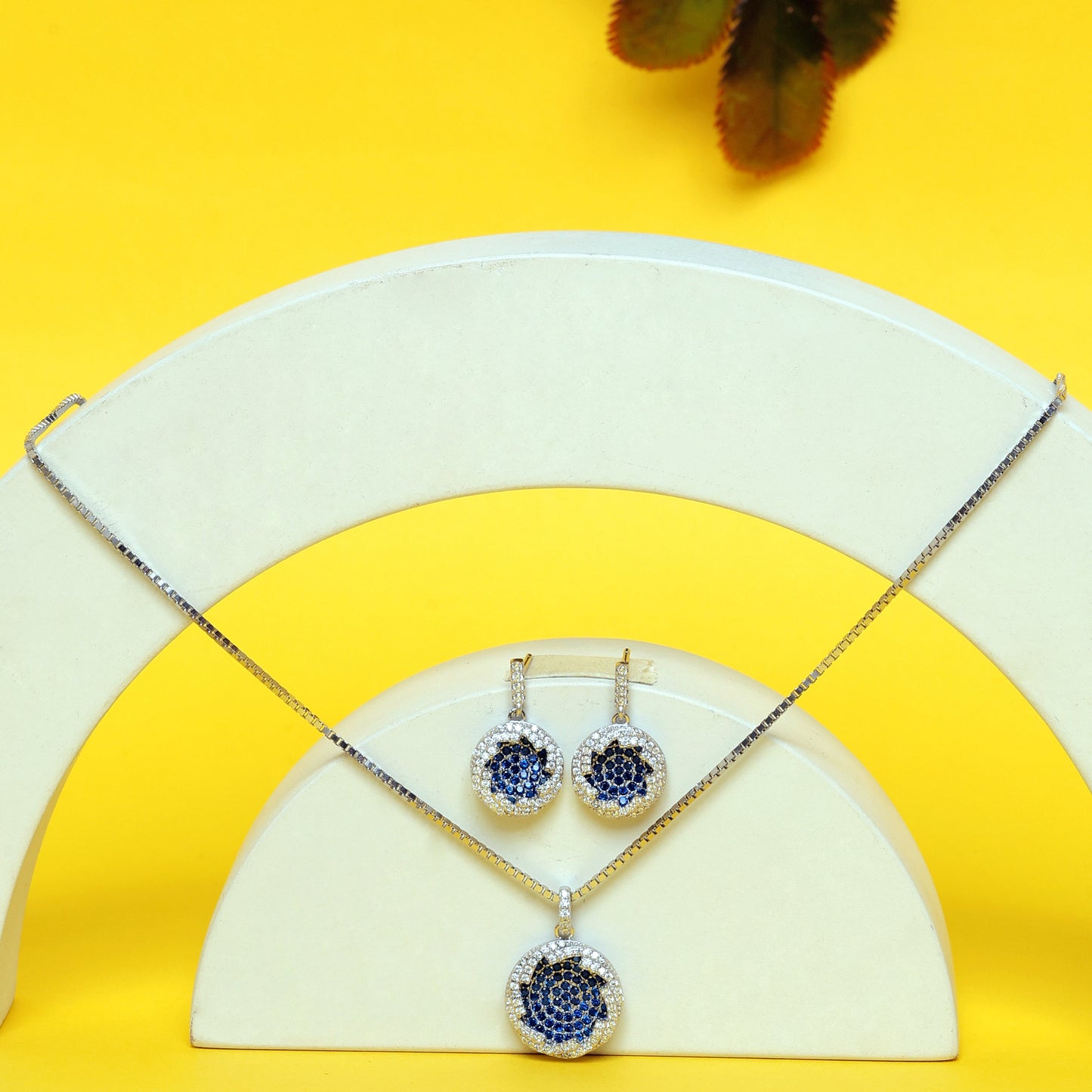 Western Jewellery Set - varudijewellers