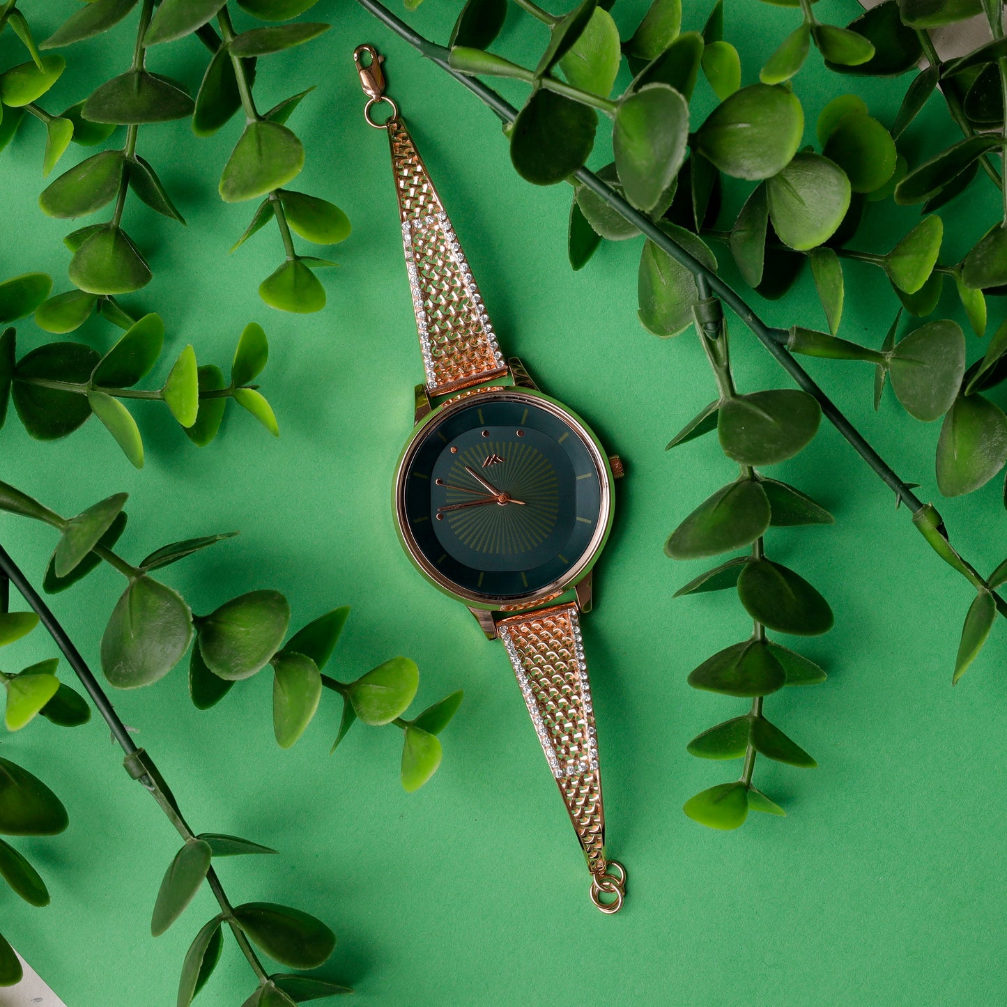 Rose Dial Analogue Fashion Watch with Mesh Strap For Women