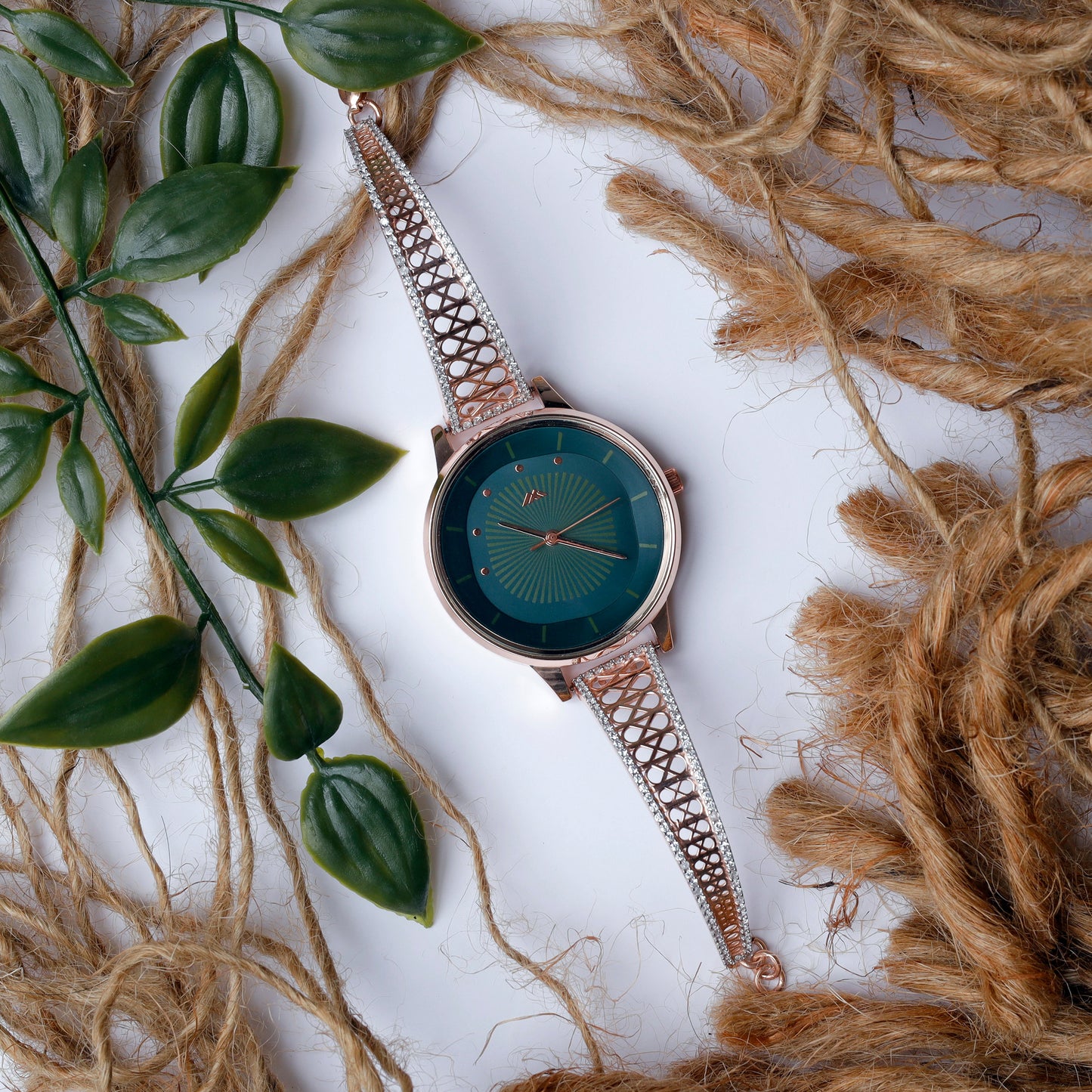 Rose Dial Analogue Fashion Watch with Mesh Strap For Women